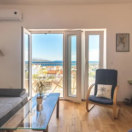 Apartment Sky 13